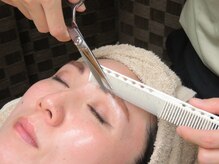 ウィズリーフ(with leaf)/眉デザイン