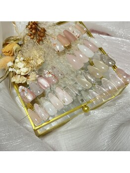 アイレ(Aihre)の写真/シンプルなのに、目を引く。周りと差がつく、ほんの少し特別なネイルを♪