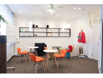 フォーユー 桜井院(for you)/広々とした待合スペース