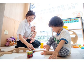 篠崎駅前結び整骨院 鍼灸院/お子さん見守り役がいます!