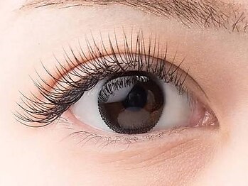 アティック 小牧店(Attc)の写真/自然な仕上がりで大人上品な目元に♪目の形に合わせて、長さやカールをご提案します☆モチの良さも◎