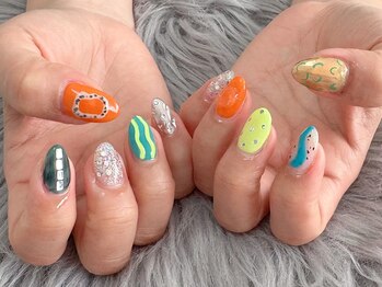 ニナズネイル(Nina's Nail)/ちぐはぐネイル