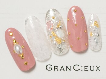 クアトログランシュ 青葉台(QUATRO×GranCieux)/キラキラシェルネイル／7500円