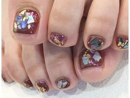 ボルドーシェルフットネイル
