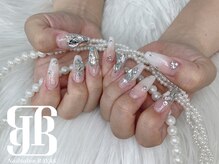 ネイルサロンレイアス(RAYAS)/ホワイトラメグラ