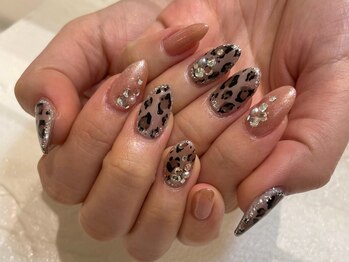 ネイルズ ウィスブランカ(Nails wisBlanca)/おしゃれさん必見ヒョウ柄手描き