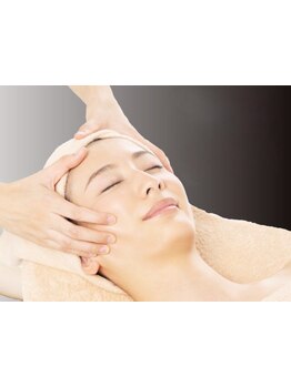 ホウレイ線・たるみ改善！予防ケア