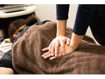 岡崎メディカル整体 アンド ゴールデンケア/20代～慢性的な腰痛（整体)