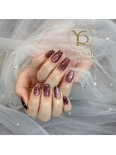 ユリナリタ(YuRi Narita)/