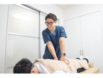 おひさまメディカル整体 武蔵関店の写真/繰り返す腰痛や痺れにお悩みの方へ。骨盤から全身のバランスを整え負担の少ない体作りをサポート