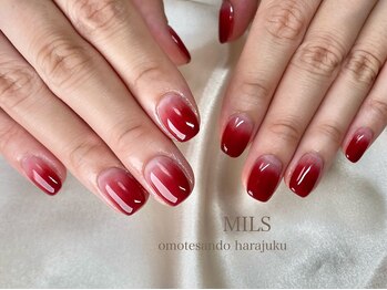 ミルズ オモテサンドウ(MILS omotesando)/お持ち込み(レッドグラデ)