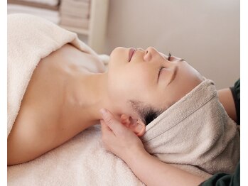 アメアラレ(amearare)/首こりを改善して細く・長く!