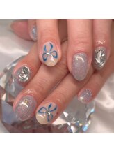 ネイルサロンEUB/ワンホンリボン+キラキラパーツ