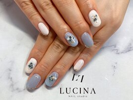W-38 大人ブルー押し花ネイル