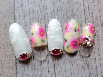 カットアンドスタイル クラウン(Cut & Style Clown)/ジェルやり放題【横浜】