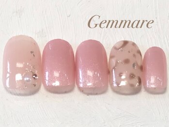 可愛いヒョウ柄ネイル