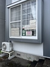 カナ(KANA)/お車はこちらに停めてください