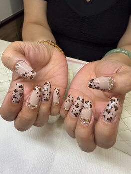 ネイル エヌ アンド ティー(NAIL N&T)の写真/持ち込みも可◎豊富な定額デザインからお選びいただくこともできます！持ち込みアートオフ込み5,500円から