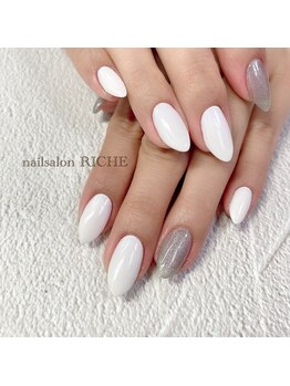 リッシュ(RICHE)/ホワイト×シルバーマグネット