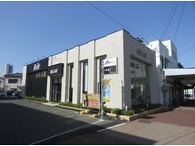 ベル(Belle)の雰囲気（万代で店舗前ゆとりのある広さの無料駐車スペース有り＾＾）