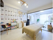 整体院智(TOMO)の雰囲気(ハワイアンミュージックが流れる心地の良い空間)