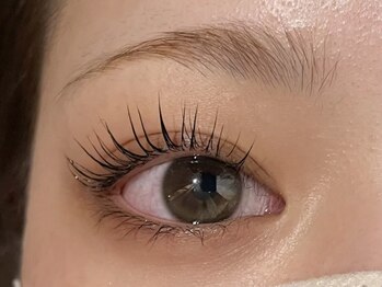 ジェリコヘアー(JERICHO HAIR)の写真/【パリジェンヌ¥6,050→¥5,500】自まつ毛を長く美しく魅せたい方◎ナチュラルで印象的な目元に！