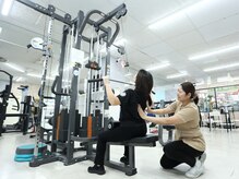 ナチュラルブラウン整骨院の雰囲気（【ジム併設】広々スペースでパーソナルトレーニング可能◎）
