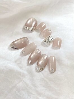 ネイルサロン イズ(NAIL SALON iS)の写真/【2週間の無料保証】トレンドに合わせた“大人可愛い”モテカワネイルをご提案♪21時迄営業！