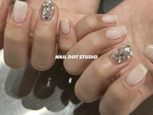 ネイルドットスタジオ 堺筋本町(NAIL DOT STUDIO)/ホログラムネイル