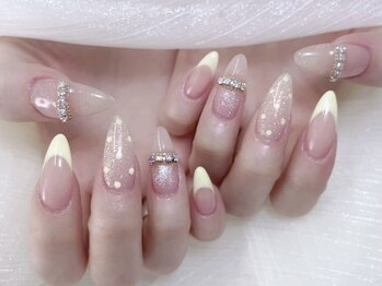 イエロー系キラキラ韓国ネイル