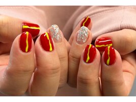個性派シンプルネイル
