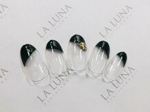 ラルナ ネイルアンドアイラッシュサロン(LA LUNA nail & eyelash salon)/～ナナメフレンチ～