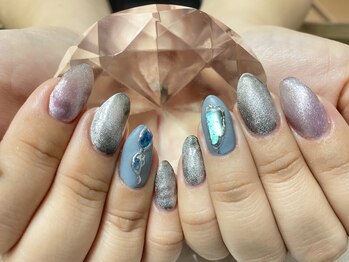 マグネットネイルとシェルアート