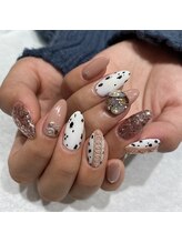 マーム(ma'am)/手書きアート＋ビジュー盛り