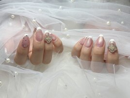 マグネット×フレンチネイル