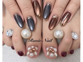 ラヴィ ネイル(Ravie Nail)の写真/圧倒的なデザイン数で理想を形に＊トレンドのマグネット/ニュアンス/手描きアートもお任せください◎