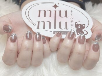 ミュウミュウ(miumiu)/冬×大人可愛いネイル