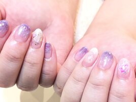 キラキラニュアンスシェルネイル