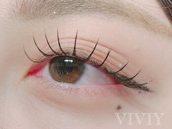 アイラッシュサロン ヴィヴィー(VIVIY)/束感マツエク