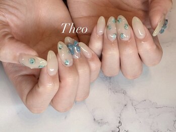 テオ(Theo)の写真/【ご新規様¥5,500～】定番からトレンドまで幅広く対応◎透明感のあるツヤ仕上げでさりげなく華やかな手元に
