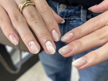 リン 恵比寿(RiN.)/カラービジューマグネイル akane