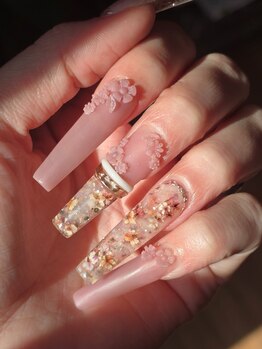 ギーク(geek)の写真/視線を奪う“愛されネイル”をご提案◇初めての方も大歓迎！指先から自信を纏って大切な日を彩りませんか？