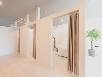 アン プレゾン(Un Plaisant)/半個室でゆったり♪