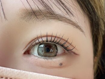 カリーナ(Carina)の写真/”ぱっちり可愛く見せる”魅力たっぷり似合わせパーマ★モチ＆キープ力が自慢！一重・奥二重のお悩みにも◎