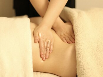 衣慈(いちか)の写真/都会の喧騒を脱ぎ捨て、心ほどける隠れ家へ。一歩踏み出せば始まる、あなただけの極上アロマ体験。