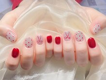 トレンドネイルスタジオ(Trend Nail Studio)/ドット + リボンデザイン