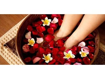 バリニーズサロン波音/