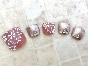 【春】レースフットネイル