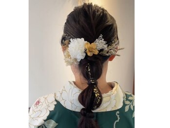 サラ デ ミレ(Sala de milae)/袴ヘアセット