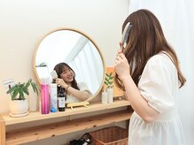 ドライヘッドスパmahu｜mahu meltの雰囲気（施術後は髪を整えるスペースをご用意しております○）